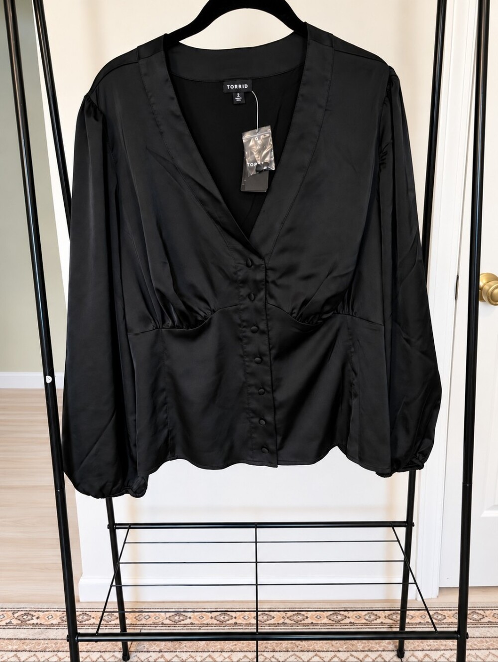 NWT Torrid Black Satin Peplum Blouse Size 2